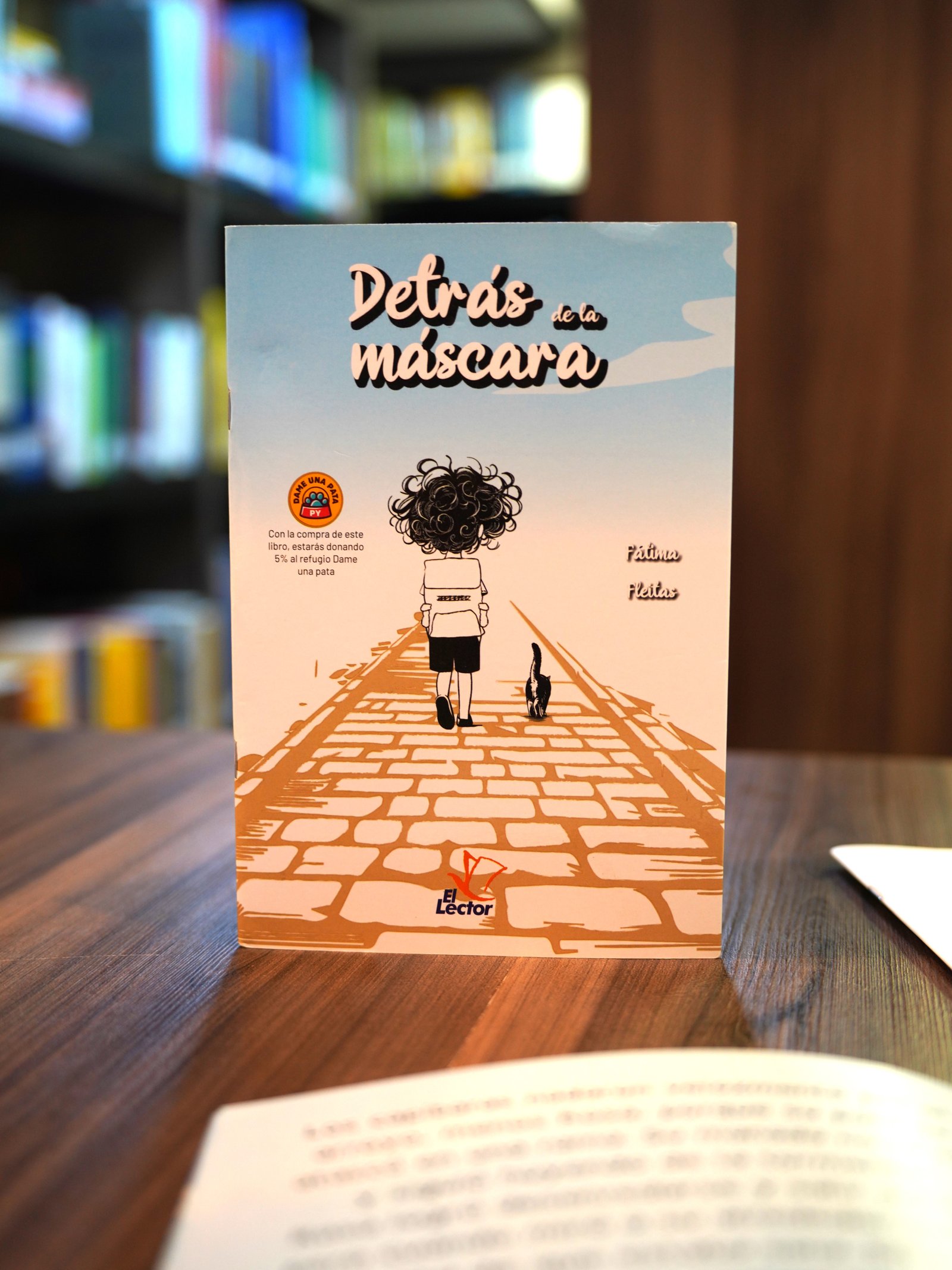 Portada de Detrás de la máscara